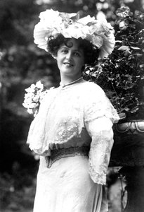 玛丽·斯图霍尔姆（Marie Studholme）1875-1930，英国女演员，1900年代。