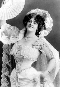 玛丽·斯图霍尔姆（Marie Studholme）1875-1930，英国女演员，1904年。