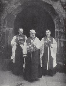 分配Maundy Money，Lord High Almoner和Clergy