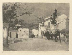 镜头下的工作：一个广场--隆达，1914年。