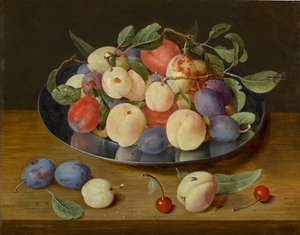 李子和桃子的静物画，李子、桃子和樱桃都放在锡盘上，都放在桌子上 作者 雅各布·范·赫尔斯东克