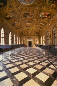黄金厅，建于1537-88年 作者 哈科波·桑索维诺（Jacopo Sansovino）