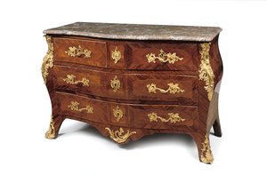 路易十五轰炸马桶，18世纪第三季度（ormolu镶嵌的阔叶木，郁金香木，大理石和镶木地板）