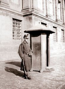 守卫，布鲁塞尔，1898年。