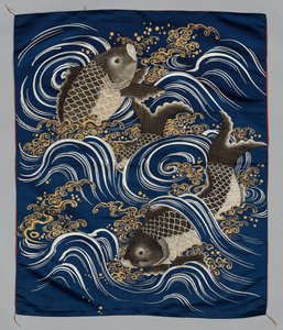 带有波浪中的鲤鱼的礼品封面（福草 作者 日本，明治时代