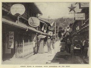 长崎的街景，右边是Jinrikishas
