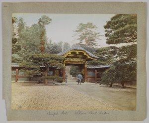 日本东京芝公园庙门（手绘黑白照片）。 作者 日本摄影师