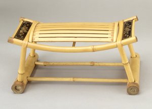 头枕（竹子） 作者 日本学校