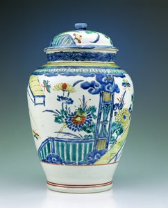 用Kakiemon珐琅装饰的罐子和盖子，c.1680（瓷器）
