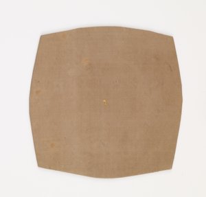 16世纪中叶至17世纪中叶（茶叶）展示茶叶储物罐的垫子（shikigoromo） 作者 日本学校