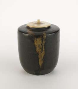濑户窑茶筒，高筒型，茶筒（高筒椅） 作者 日本学校