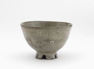 江户时代的江岛风格的茶碗，江户时代，17世纪初（带有印记和切割设计的粗陶镶嵌白色滑板） 作者 日本学校