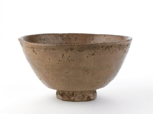 山口县，江户时代，19世纪中叶至18世纪中叶的Ido茶碗形状的茶碗（带有灰釉的粗陶器） 作者 日本学校