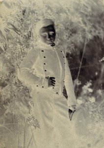 [穿制服的男孩]，约1855年。