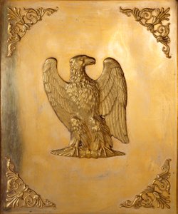 皇家鹰的装饰盖子，是拿破仑一世皇帝（1769-1821）的象征，由让·巴蒂斯特·伊萨贝（Jean Baptiste Isabey，1767-1855）设计，1814 年私人收藏