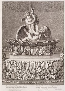 喷泉有两个丘比特和一只天鹅，由Jean-Baptiste Tuby设计，于1677年在凡尔赛宫举行