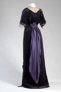 Afternoon dress 作者 珍妮·帕奎因