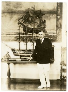 布斯-塔金顿，约1920-28（明胶银照）。 作者 杰西·塔伯·比尔斯（Jessie Tarbox Beals）