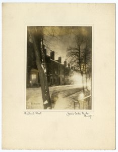 美国波士顿栗子街，约1902-10（明胶银照片 作者 杰西·塔伯·比尔斯（Jessie Tarbox Beals）