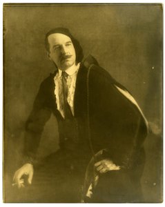 杰里-诺里斯，约1905-40（明胶银照片）。