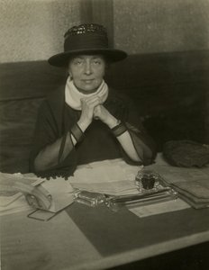Rachel Crothers，c.1905-18 作者 杰西·塔伯·比尔斯（Jessie Tarbox Beals）