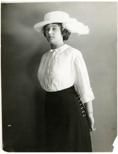 丝绸上衣和白帽子，McCreery&39;s，c.1905-18