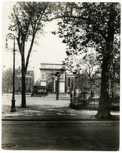 美国纽约华盛顿北广场，约1905-40（明胶银照片