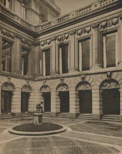 Throgmorton街的德雷珀斯大厅庭院，c1935年。