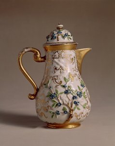 咖啡壶，装饰有浮雕，Meissen，c.1710瓷器