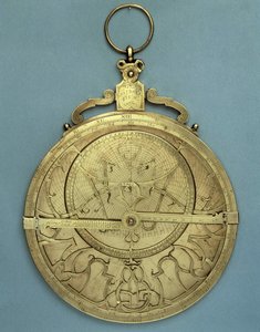 天文仪器：约翰内斯·斯托夫勒 (Stoffler) (1452-1531) 于 16 世纪制作的星盘。 巴黎，布里厄收藏 作者 约翰内斯·斯托弗勒