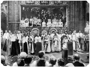 1911年6月22日在伦敦威斯敏斯特大教堂举行的乔治五世加冕典礼。