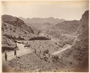 兰迪·科塔尔山口（Landi Kotal Pass），展示了女王自己的马德拉斯·萨珀斯（Madras Sappers）和矿工创造的道路，大约在1878年
