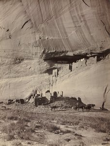 克里夫住宅遗址，亚利桑那州卡尼翁德切利，c。 1879-1881。 作者 约翰·希勒斯