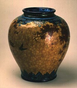 花瓶，约1880年（陶器，多色画）。 作者 约瑟夫·西奥多·德克