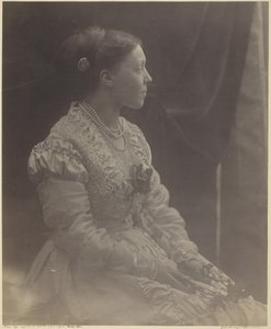安妮-萨克雷-里奇，1870年5月。 作者 朱莉娅·玛格丽特·卡梅伦