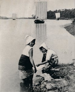 江边的洗衣店，c1900，1921年