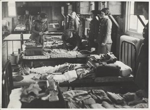 套件检查，1939-45 作者 朱利安·范·斯特雷克（Jurian van Streeck）或史翠克（Streek）