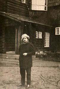 20世纪初，俄罗斯作家列昂尼德·安德烈耶夫（Leonid Andreyev）在他位于Vammelsuu Serovo的家中 作者 卡尔·卡洛维奇·布拉