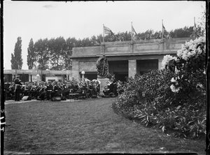 大伦敦布伦特温布利公园，1924 年 6 月 2 日（黑白照片）