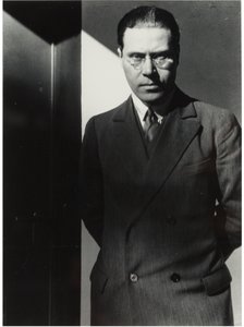 自画像，1926年。 作者 拉斯洛·莫霍利·纳吉（Laszlo Moholy Nagy）