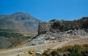 卫城的城墙：伯罗奔尼撒半岛的迈锡尼古城遗址（公元前1500-1100年）希腊