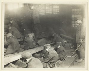 宾夕法尼亚煤炭公司伊文破碎机工人的景象 作者 刘易斯·威克斯·海恩