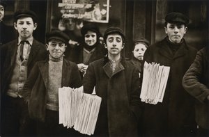 哈特福德新闻社，1909年。 作者 刘易斯·威克斯·海恩