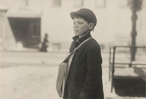 托尼-卡萨莱，博洛尼亚，11岁，已经卖了4年报纸，哈特福德......，1909年3月。 作者 刘易斯·威克斯·海恩