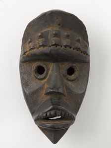 战士面具（泡泡） 作者 利比里亚利比里亚