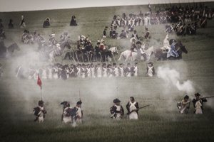 历史重演：战场上法国军队的步兵、胸甲骑兵和军官，拿破仑战争 作者 未知未知