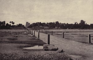 马都拉：1858 年 1 月至 2 月，维盖河与通往马都拉的堤道（照片） 作者 林奈牛肚