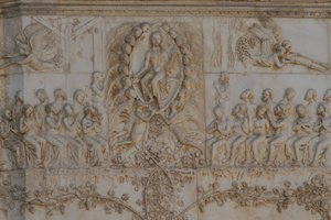 最后审判的场景，启示录的故事，Lorenzo Maitani（1275-1330 之前）和助手的浅浮雕，第四根支柱，意大利翁布里亚奥维多大教堂的正面 作者 洛伦佐·迈塔尼（Lorenzo Maitani）