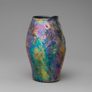 花瓶 作者 路易斯·康福特·蒂芙尼