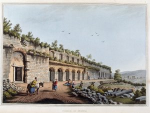 体育场在废墟以弗所以前的希腊古城，今天在土耳其。 在“” 奥斯曼帝国、欧洲、亚洲和一些地中海岛屿的景观来自伦敦路易吉·迈耶 (Luigi Mayer) 拍摄的原始图画 作者 路易吉·梅耶（Luigi Mayer）